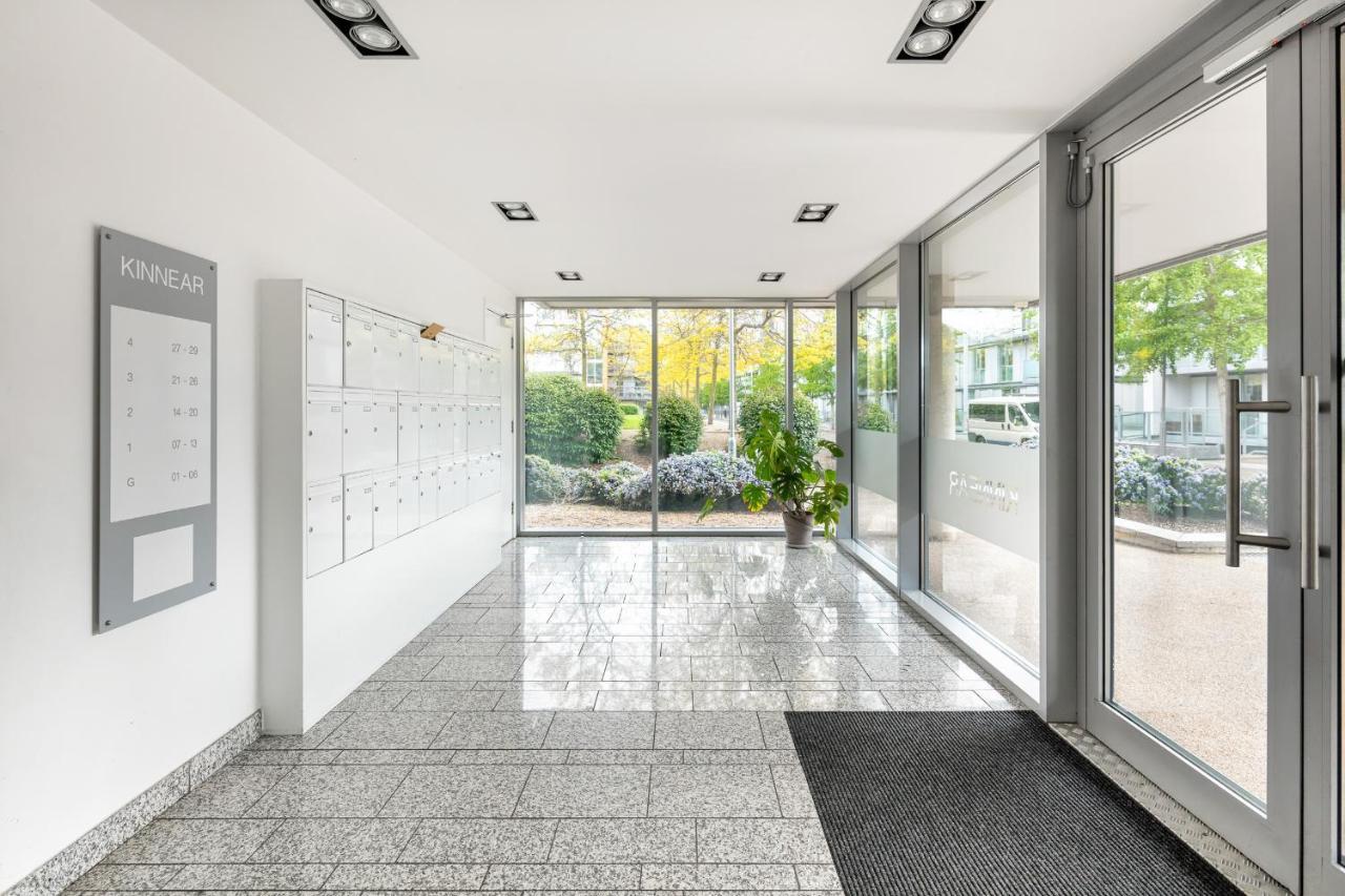 Stunning Apartment With Underground Parking! 런던 외부 사진